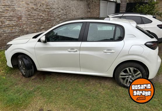 Autos - Peugeot Allure pack tiptronic 2023 Nafta 4500Km - En Venta