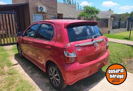 Autos - Toyota Etios XLS 2021 Nafta 53000Km - En Venta