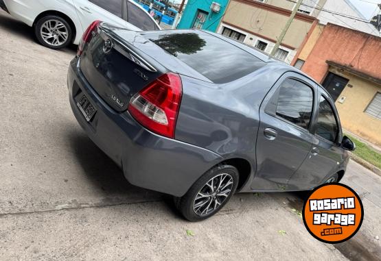 Autos - Toyota ETIOS 1.5 XLS 2014 Nafta  - En Venta