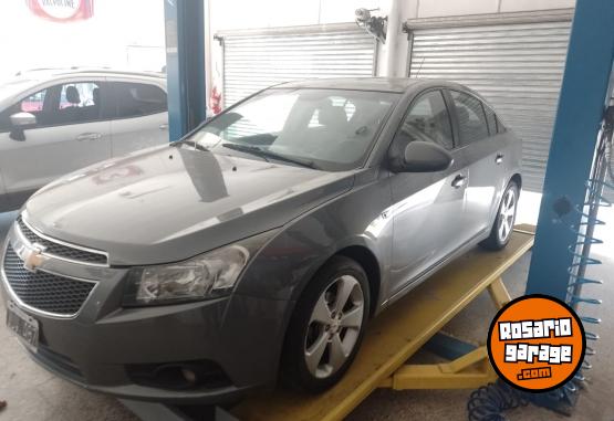 Autos - Chevrolet CRUZE LTZ 1.8 NAFTA 4 PUE 2011 Nafta 80000Km - En Venta