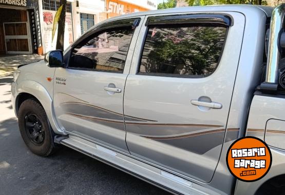 Camionetas - Toyota Hilux 2012 Diesel 240000Km - En Venta