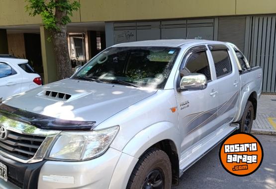 Camionetas - Toyota Hilux 2012 Diesel 240000Km - En Venta