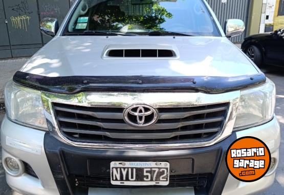 Camionetas - Toyota Hilux 2012 Diesel 240000Km - En Venta