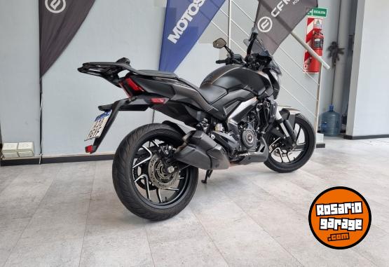 Motos - Bajaj DOMINAR 400 2023 Nafta 10136Km - En Venta