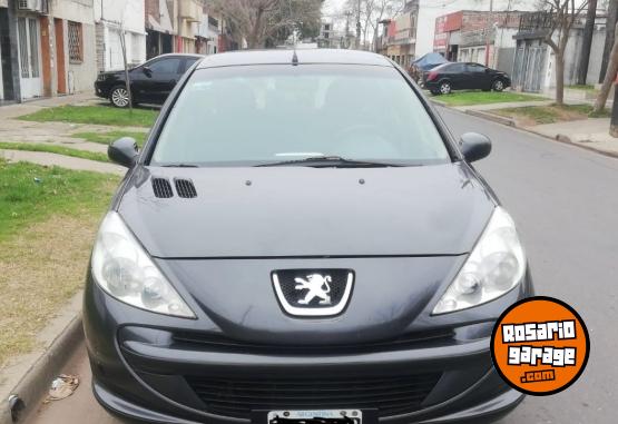 Autos - Peugeot 207 2015 Nafta 106000Km - En Venta