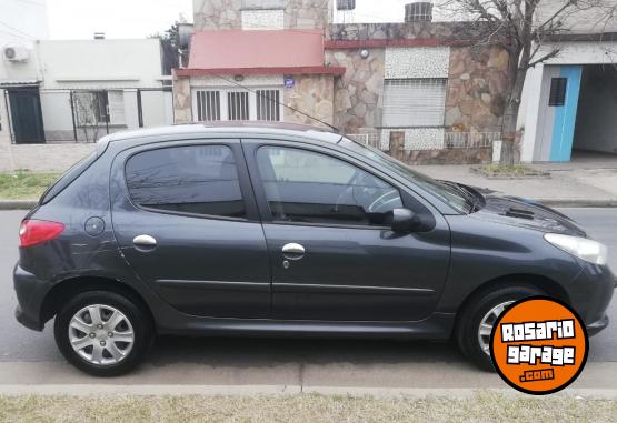 Autos - Peugeot 207 2015 Nafta 106000Km - En Venta