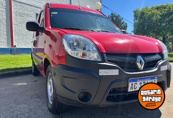 Utilitarios - Renault Kangoo 2017 GNC 140000Km - En Venta