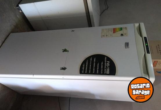 Hogar - Freezer Vertical Dijital con sensor de alarma nuevo impecable! - En Venta