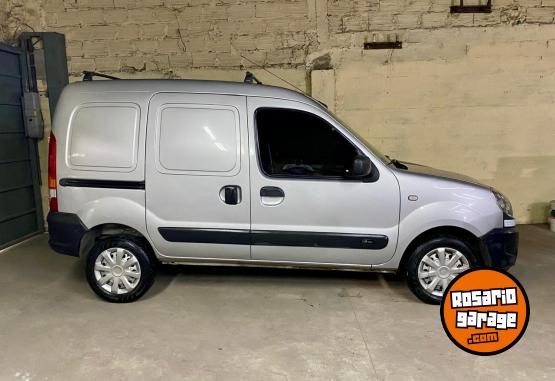 Utilitarios - Renault Kangoo 2015 Nafta 80000Km - En Venta