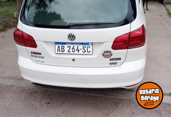 Autos - Volkswagen Suran 2017 Nafta 200000Km - En Venta