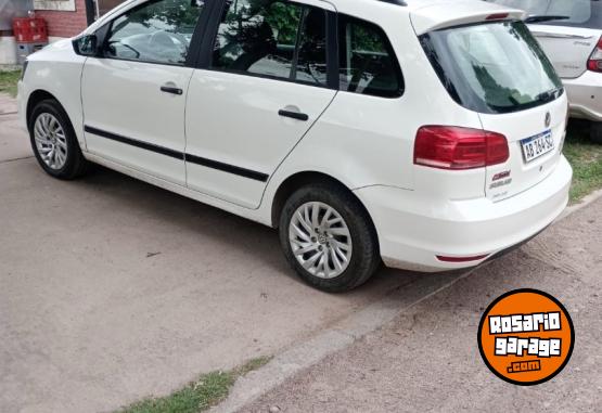 Autos - Volkswagen Suran 2017 Nafta 200000Km - En Venta