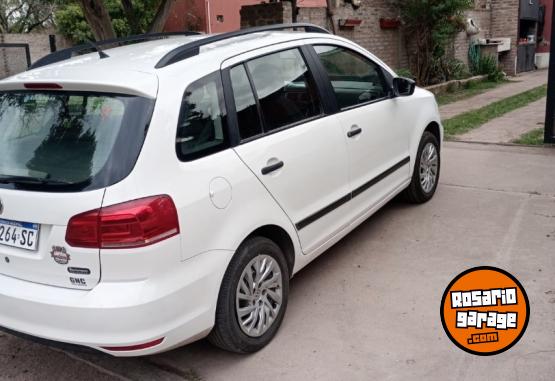 Autos - Volkswagen Suran 2017 Nafta 200000Km - En Venta