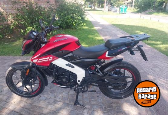 Motos - Bajaj Rouser 2023 Nafta 6000Km - En Venta