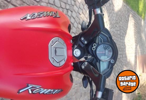 Motos - Bajaj Rouser 2023 Nafta 6000Km - En Venta