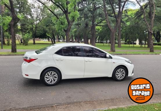 Autos - Toyota COROLLA 2017 GNC 140000Km - En Venta