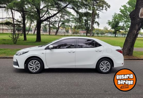 Autos - Toyota COROLLA 2017 GNC 140000Km - En Venta