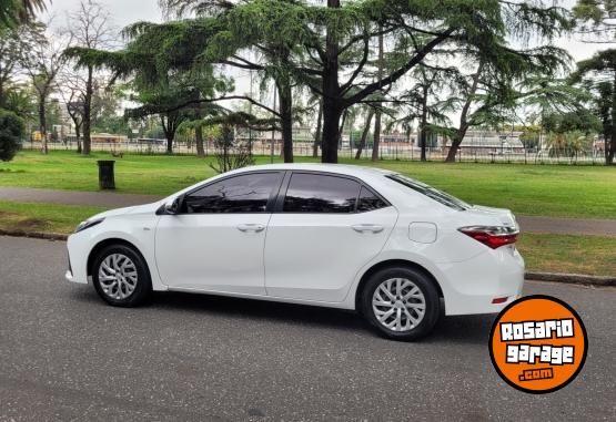 Autos - Toyota COROLLA 2017 GNC 140000Km - En Venta