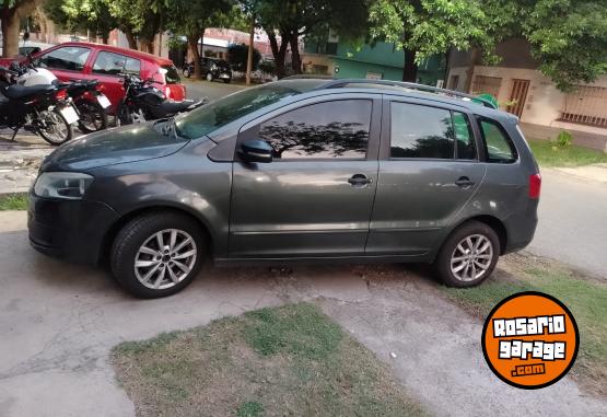 Autos - Volkswagen Suran trendline 2013 Nafta 186000Km - En Venta