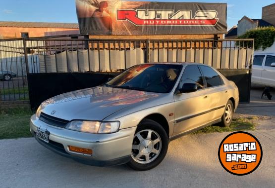 Autos - Honda Accord 1995 Nafta 180000Km - En Venta