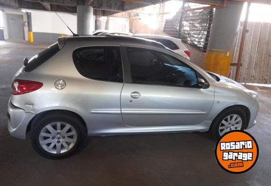 Autos - Peugeot 207 2009 Diesel 182000Km - En Venta