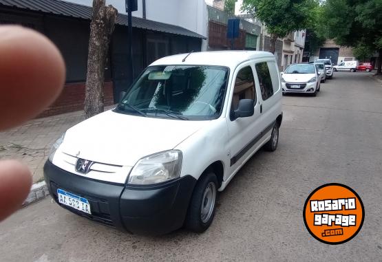 Utilitarios - Peugeot Partner 2016 GNC 148000Km - En Venta