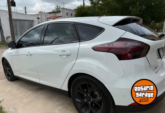 Autos - Ford Focus se plus 2019 Nafta 17800Km - En Venta