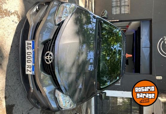 Autos - Toyota Etios 2023 Nafta 25000Km - En Venta