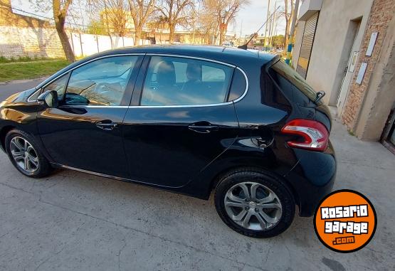 Autos - Peugeot 208 308 2016 Nafta 110000Km - En Venta