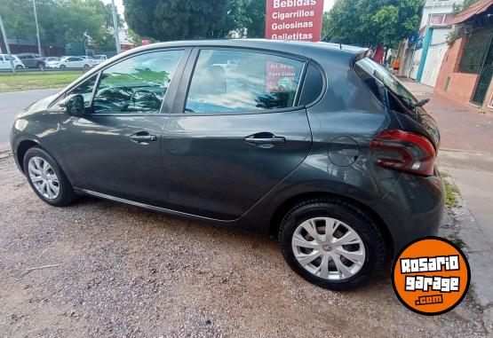 Autos - Peugeot 208 c3 fiesta 2019 Nafta 60000Km - En Venta