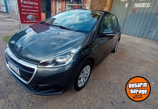 Autos - Peugeot 208 c3 fiesta 2019 Nafta 60000Km - En Venta