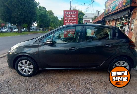 Autos - Peugeot 208 c3 fiesta 2019 Nafta 60000Km - En Venta