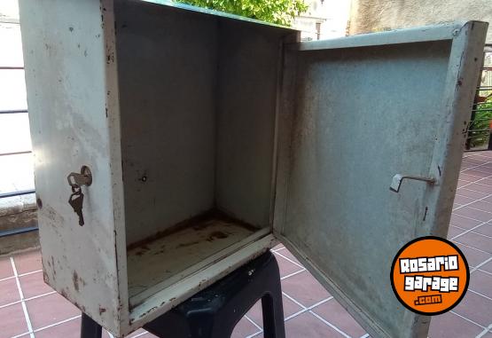 Accesorios para Autos - Caja Metalica - En Venta