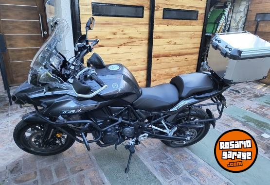 Motos - Benelli TRK 502 2022 Nafta 7100Km - En Venta