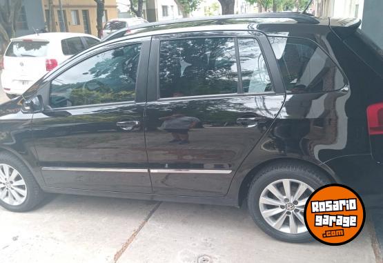 Autos - Volkswagen Suran 2011 Nafta 133000Km - En Venta