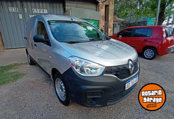 Utilitarios - Renault KANGOO PARTNER BERLINGO 2018 Diesel 137000Km - En Venta