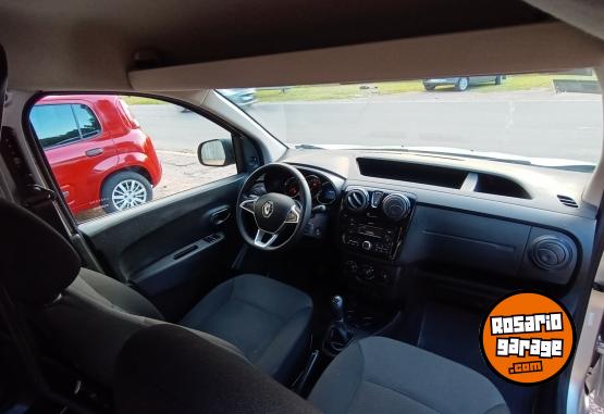 Utilitarios - Renault KANGOO PARTNER BERLINGO 2018 Diesel 137000Km - En Venta