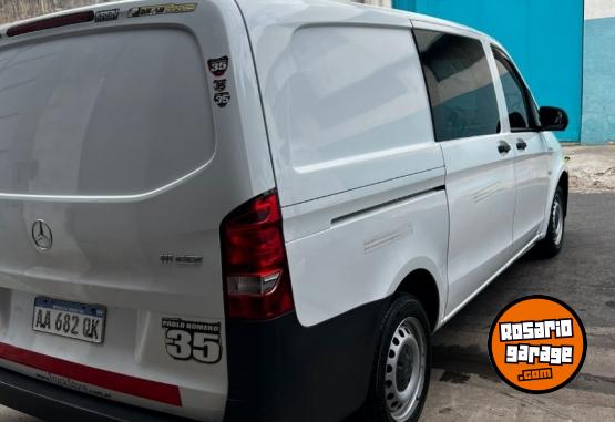 Utilitarios - Mercedes Benz VITO 111 CDI FURGON MIXTO 2016 Diesel 123000Km - En Venta