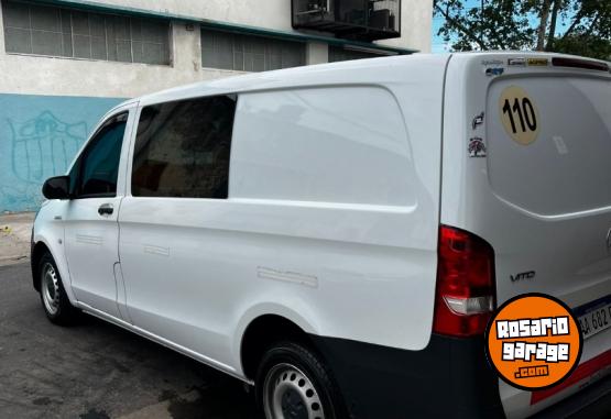 Utilitarios - Mercedes Benz VITO 111 CDI FURGON MIXTO 2016 Diesel 123000Km - En Venta