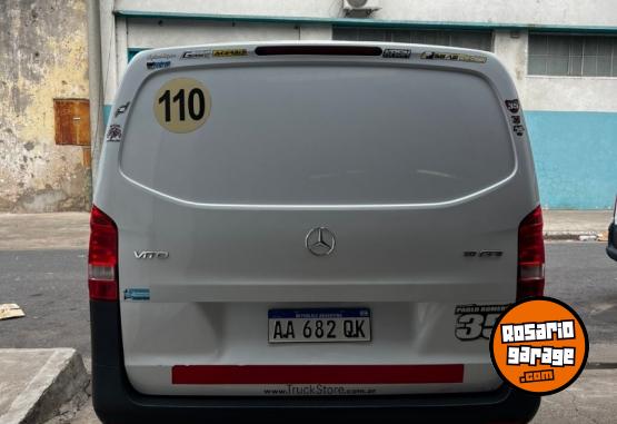 Utilitarios - Mercedes Benz VITO 111 CDI FURGON MIXTO 2016 Diesel 123000Km - En Venta