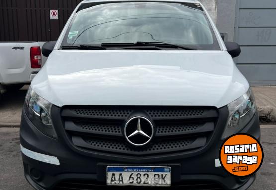 Utilitarios - Mercedes Benz VITO 111 CDI FURGON MIXTO 2016 Diesel 123000Km - En Venta