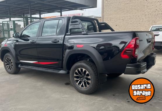 Camionetas - Toyota Hilux SRV / GR S 2023 Diesel 0Km - En Venta