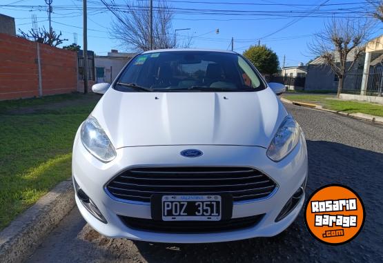 Autos - Ford FIESTA KD TITANIUM 2016 Nafta 103000Km - En Venta