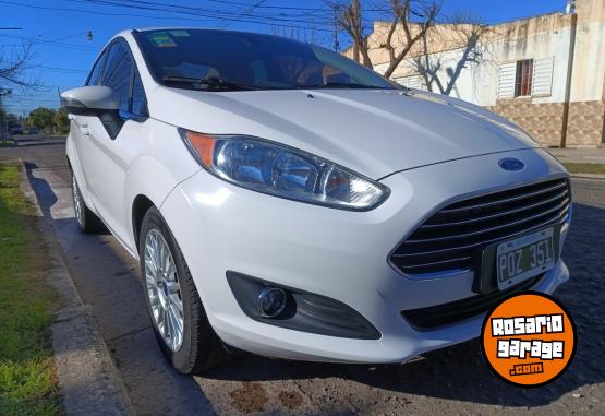 Autos - Ford FIESTA KD TITANIUM 2016 Nafta 103000Km - En Venta