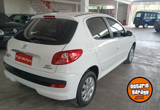 Autos - Peugeot 207 2010 Nafta 140300Km - En Venta