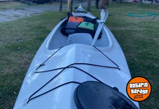 Deportes Náuticos - VENDO KAYAK DOBLE - En Venta