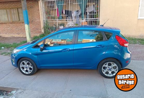 Autos - Ford FIESTA KINETIC TITANIUM 2011 Nafta 130000Km - En Venta