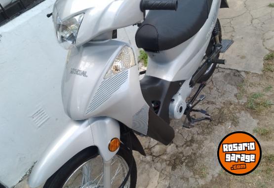 Motos - Mondial Ld 2023 Nafta 5700Km - En Venta