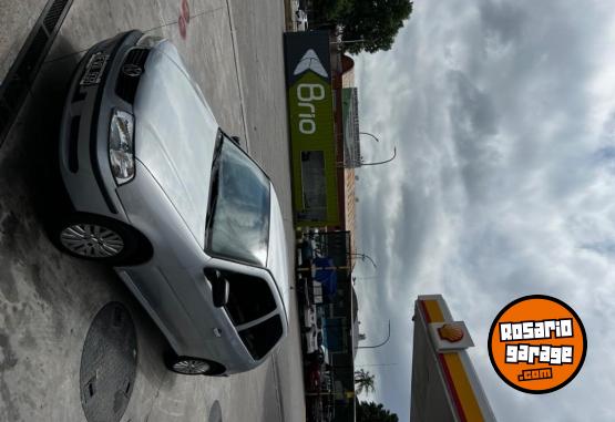 Autos - Volkswagen Gol 2005 Nafta 220000Km - En Venta