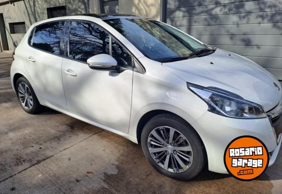 Autos - Peugeot 208 Feline 2019 Nafta 48000Km - En Venta