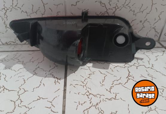 Accesorios para Autos - Faro trasero de paragolpe derecho Corsa 2 - En Venta